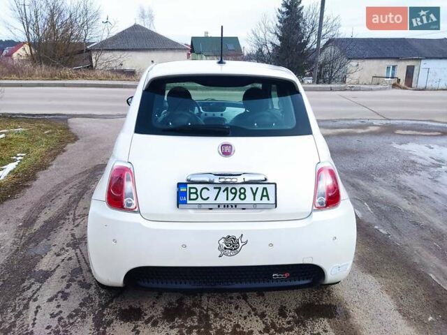 Белый Фиат 500e, объемом двигателя 0 л и пробегом 98 тыс. км за 7000 $, фото 4 на Automoto.ua