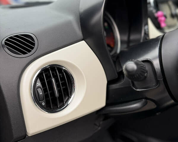 Белый Фиат 500e, объемом двигателя 0 л и пробегом 84 тыс. км за 7390 $, фото 16 на Automoto.ua