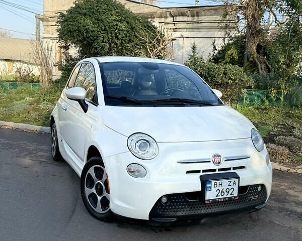 Белый Фиат 500e, объемом двигателя 0 л и пробегом 135 тыс. км за 6900 $, фото 15 на Automoto.ua