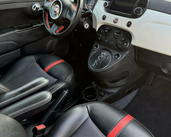 Белый Фиат 500e, объемом двигателя 0 л и пробегом 135 тыс. км за 6900 $, фото 6 на Automoto.ua