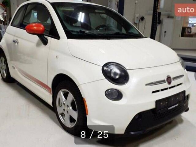 Белый Фиат 500e, объемом двигателя 0 л и пробегом 45 тыс. км за 6850 $, фото 4 на Automoto.ua