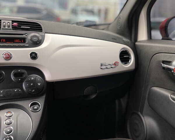 Белый Фиат 500e, объемом двигателя 0 л и пробегом 85 тыс. км за 6850 $, фото 8 на Automoto.ua