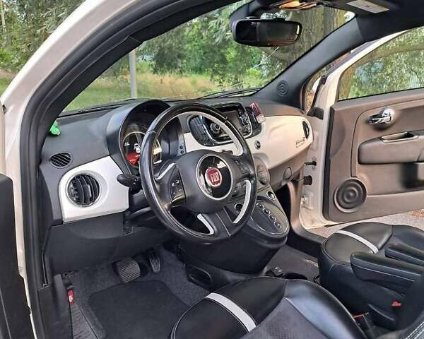 Белый Фиат 500e, объемом двигателя 0 л и пробегом 68 тыс. км за 6300 $, фото 16 на Automoto.ua