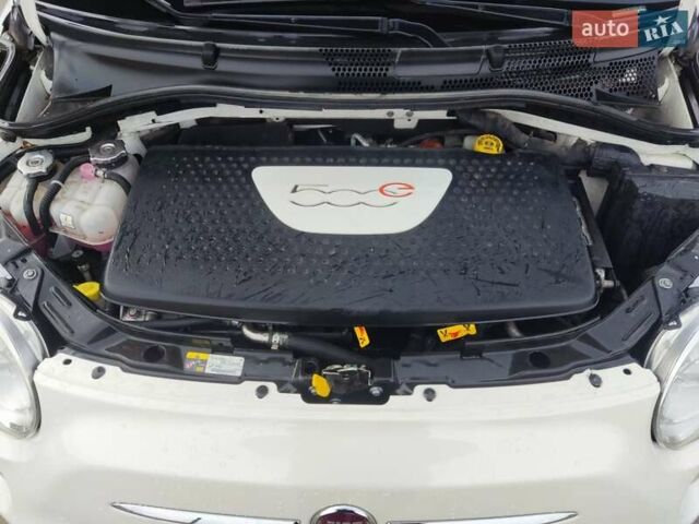 Белый Фиат 500e, объемом двигателя 0 л и пробегом 98 тыс. км за 7000 $, фото 8 на Automoto.ua