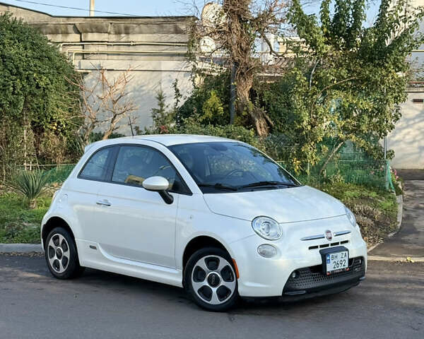 Белый Фиат 500e, объемом двигателя 0 л и пробегом 135 тыс. км за 6900 $, фото 1 на Automoto.ua