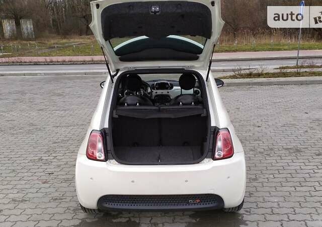 Белый Фиат 500e, объемом двигателя 0 л и пробегом 99 тыс. км за 11200 $, фото 10 на Automoto.ua