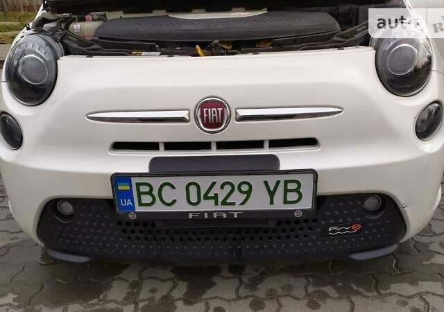 Белый Фиат 500e, объемом двигателя 0 л и пробегом 99 тыс. км за 11200 $, фото 7 на Automoto.ua