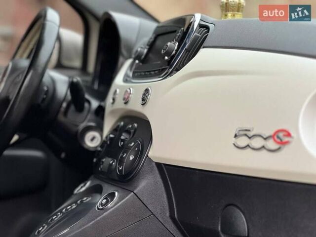 Белый Фиат 500e, объемом двигателя 0 л и пробегом 122 тыс. км за 7500 $, фото 13 на Automoto.ua