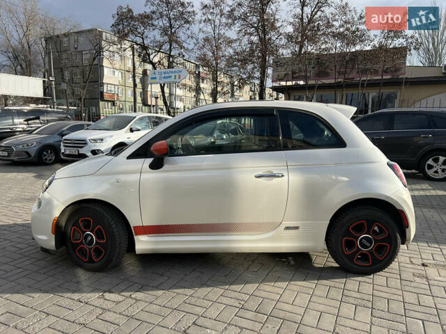 Белый Фиат 500e, объемом двигателя 0 л и пробегом 86 тыс. км за 7999 $, фото 7 на Automoto.ua