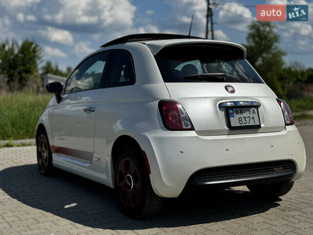 Белый Фиат 500e, объемом двигателя 0 л и пробегом 58 тыс. км за 8400 $, фото 17 на Automoto.ua