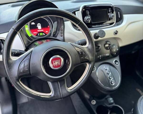 Белый Фиат 500e, объемом двигателя 0 л и пробегом 77 тыс. км за 7600 $, фото 3 на Automoto.ua