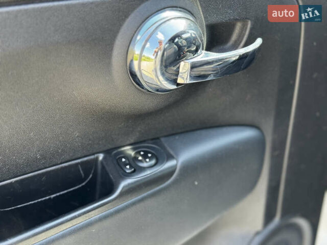 Белый Фиат 500e, объемом двигателя 0 л и пробегом 58 тыс. км за 8400 $, фото 28 на Automoto.ua