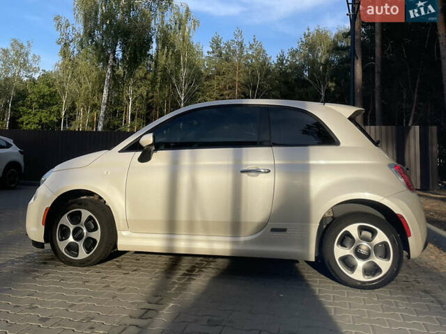 Белый Фиат 500e, объемом двигателя 0 л и пробегом 95 тыс. км за 8200 $, фото 3 на Automoto.ua