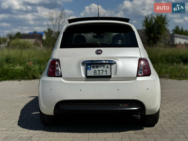 Белый Фиат 500e, объемом двигателя 0 л и пробегом 58 тыс. км за 8400 $, фото 22 на Automoto.ua