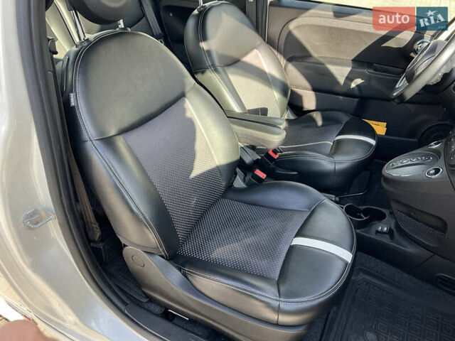 Белый Фиат 500e, объемом двигателя 0 л и пробегом 86 тыс. км за 7999 $, фото 17 на Automoto.ua