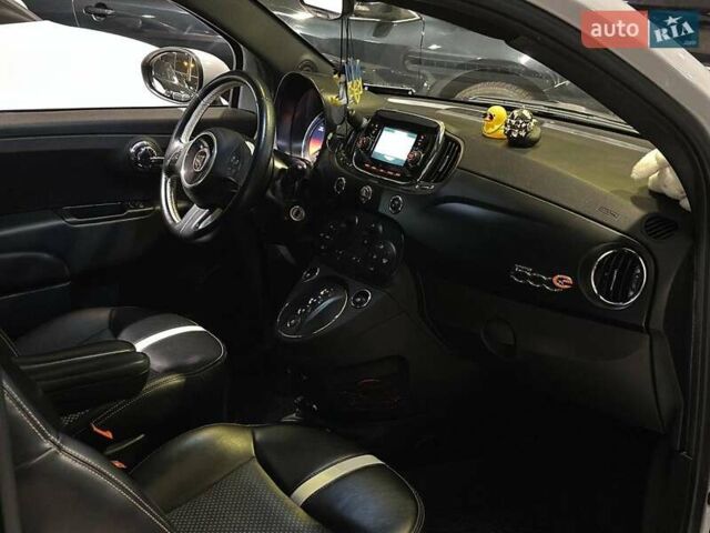 Белый Фиат 500e, объемом двигателя 0 л и пробегом 80 тыс. км за 9440 $, фото 12 на Automoto.ua