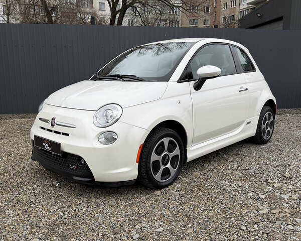 Белый Фиат 500e, объемом двигателя 0 л и пробегом 56 тыс. км за 8700 $, фото 5 на Automoto.ua