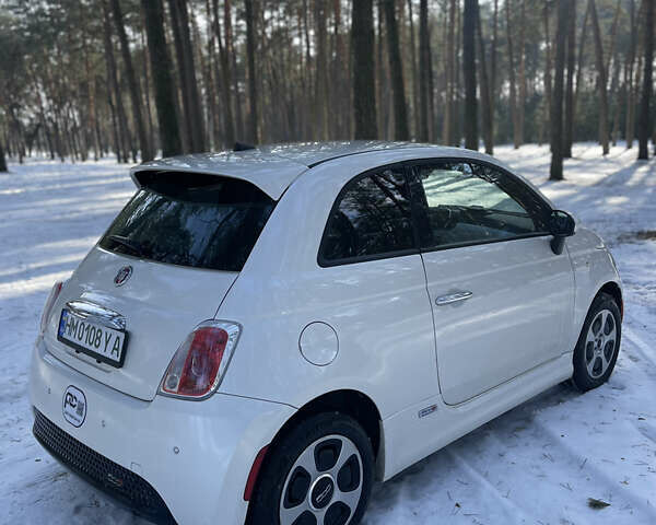 Білий Фіат 500e, об'ємом двигуна 0 л та пробігом 48 тис. км за 10200 $, фото 14 на Automoto.ua