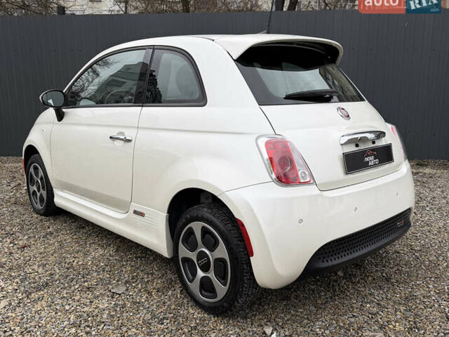 Белый Фиат 500e, объемом двигателя 0 л и пробегом 56 тыс. км за 8700 $, фото 8 на Automoto.ua