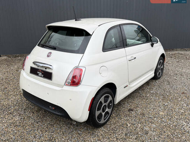 Белый Фиат 500e, объемом двигателя 0 л и пробегом 56 тыс. км за 8700 $, фото 6 на Automoto.ua