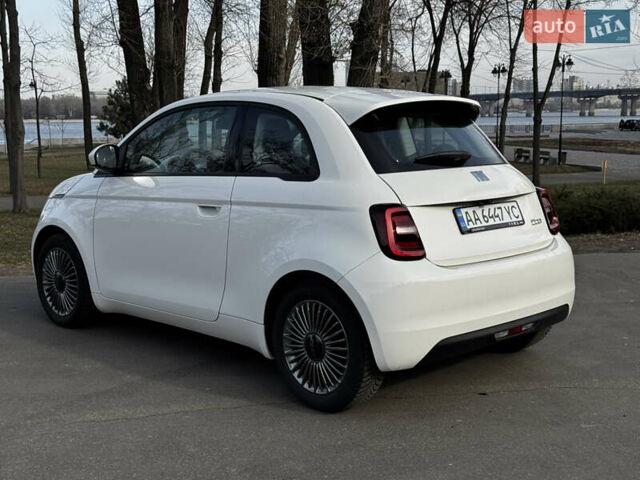 Белый Фиат 500e, объемом двигателя 0 л и пробегом 22 тыс. км за 16500 $, фото 14 на Automoto.ua