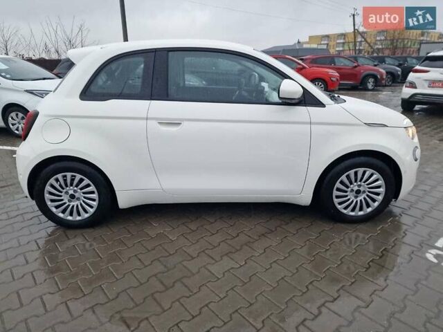 Белый Фиат 500e, объемом двигателя 0 л и пробегом 25 тыс. км за 14200 $, фото 14 на Automoto.ua