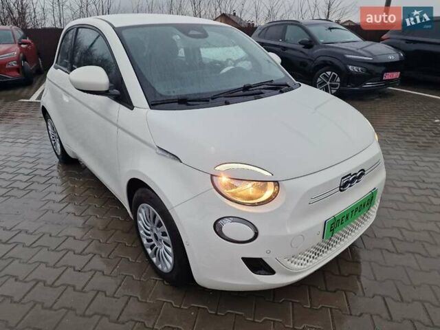 Белый Фиат 500e, объемом двигателя 0 л и пробегом 25 тыс. км за 14200 $, фото 1 на Automoto.ua