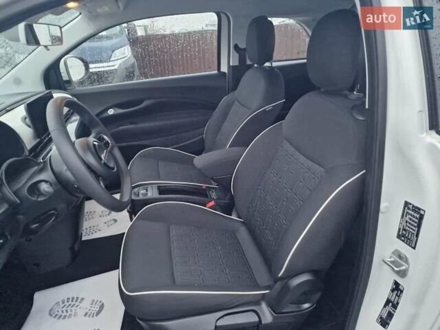 Белый Фиат 500e, объемом двигателя 0 л и пробегом 25 тыс. км за 14200 $, фото 29 на Automoto.ua