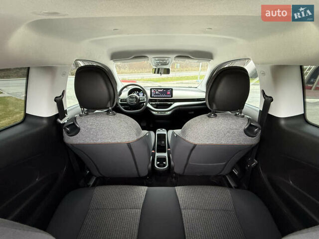 Белый Фиат 500e, объемом двигателя 0 л и пробегом 21 тыс. км за 13999 $, фото 21 на Automoto.ua