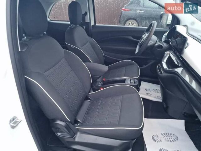 Белый Фиат 500e, объемом двигателя 0 л и пробегом 25 тыс. км за 14200 $, фото 47 на Automoto.ua