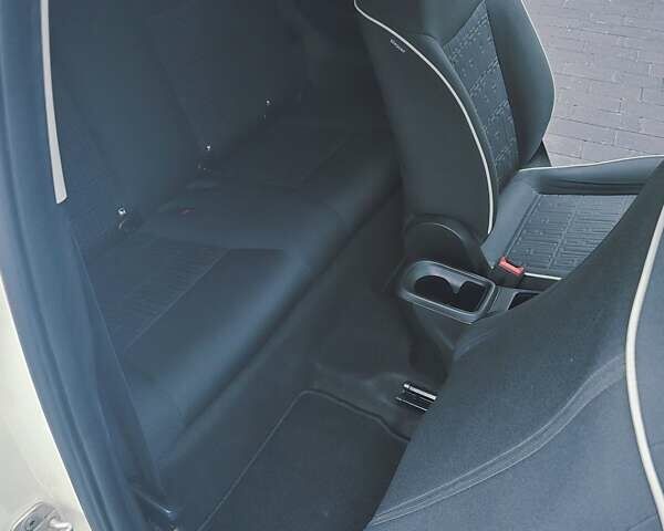 Белый Фиат 500e, объемом двигателя 0 л и пробегом 28 тыс. км за 13999 $, фото 37 на Automoto.ua