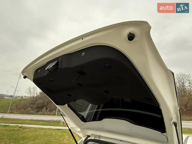 Белый Фиат 500e, объемом двигателя 0 л и пробегом 21 тыс. км за 13999 $, фото 19 на Automoto.ua