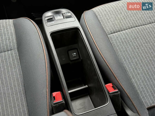 Белый Фиат 500e, объемом двигателя 0 л и пробегом 21 тыс. км за 13999 $, фото 30 на Automoto.ua