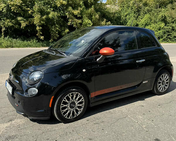 Черный Фиат 500e, объемом двигателя 0 л и пробегом 98 тыс. км за 6500 $, фото 4 на Automoto.ua
