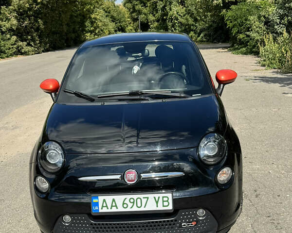 Черный Фиат 500e, объемом двигателя 0 л и пробегом 98 тыс. км за 6500 $, фото 1 на Automoto.ua