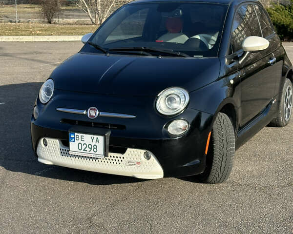 Черный Фиат 500e, объемом двигателя 0 л и пробегом 116 тыс. км за 4999 $, фото 10 на Automoto.ua