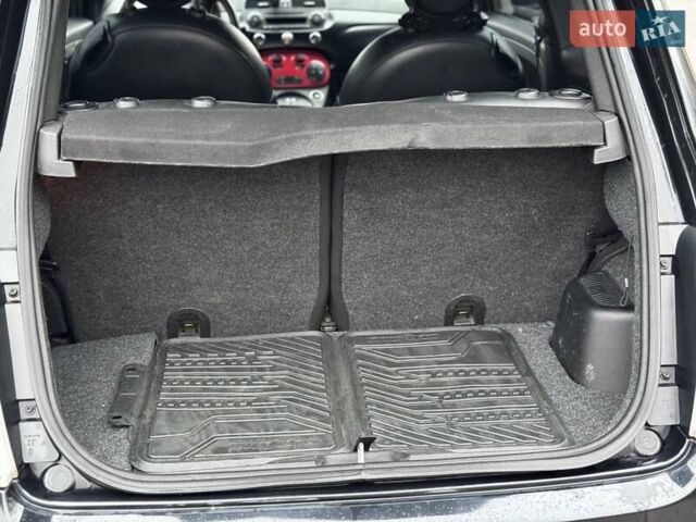 Черный Фиат 500e, объемом двигателя 0 л и пробегом 143 тыс. км за 4800 $, фото 8 на Automoto.ua
