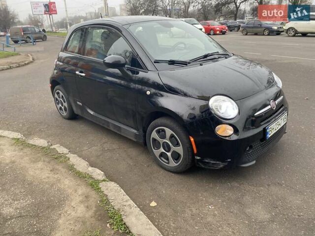 Черный Фиат 500e, объемом двигателя 0 л и пробегом 45 тыс. км за 6750 $, фото 8 на Automoto.ua
