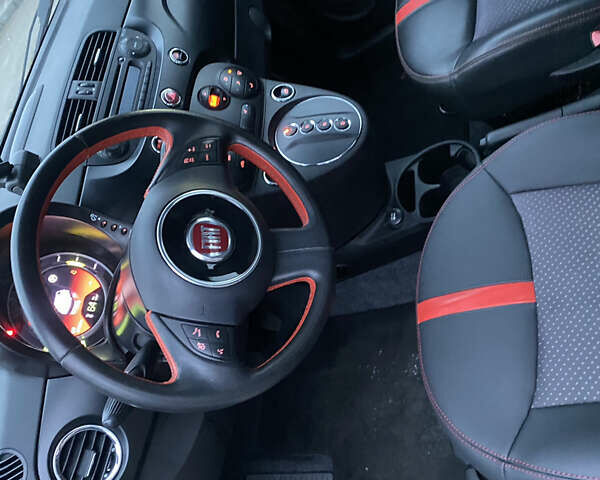 Чорний Фіат 500e, об'ємом двигуна 0 л та пробігом 120 тис. км за 6800 $, фото 12 на Automoto.ua