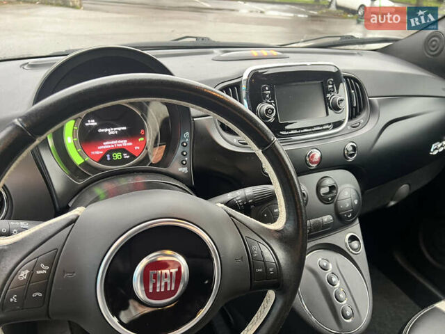 Черный Фиат 500e, объемом двигателя 0 л и пробегом 71 тыс. км за 6900 $, фото 6 на Automoto.ua