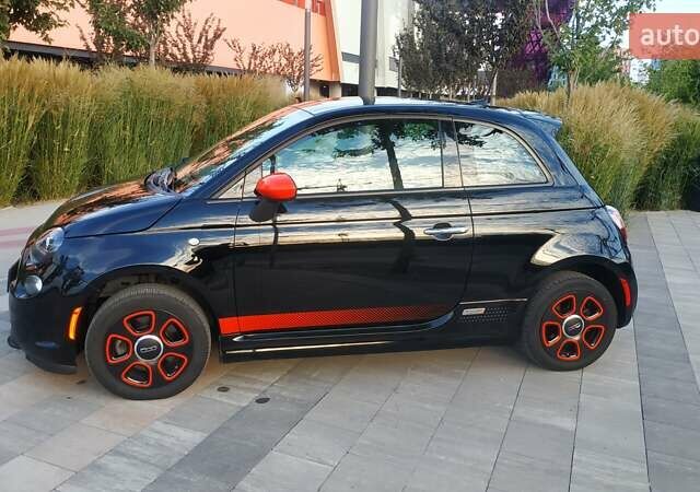Черный Фиат 500e, объемом двигателя 0 л и пробегом 90 тыс. км за 7500 $, фото 1 на Automoto.ua