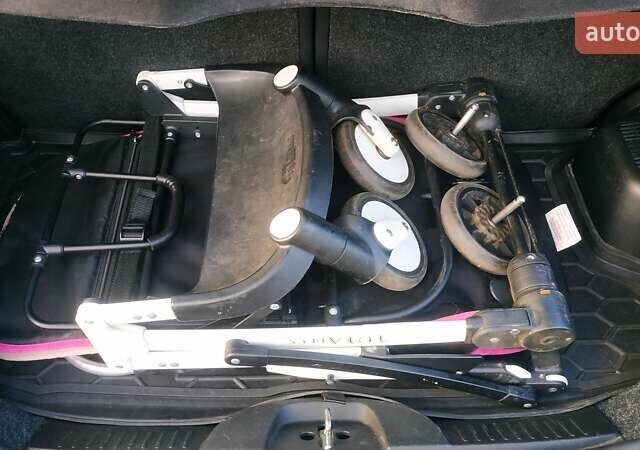 Черный Фиат 500e, объемом двигателя 0 л и пробегом 90 тыс. км за 7500 $, фото 82 на Automoto.ua