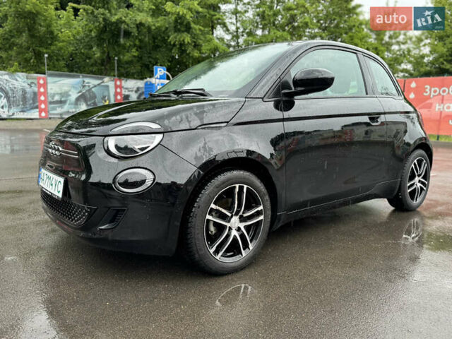 Черный Фиат 500e, объемом двигателя 0 л и пробегом 28 тыс. км за 14900 $, фото 7 на Automoto.ua
