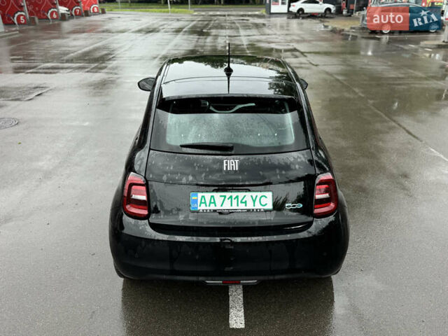 Черный Фиат 500e, объемом двигателя 0 л и пробегом 28 тыс. км за 14900 $, фото 14 на Automoto.ua