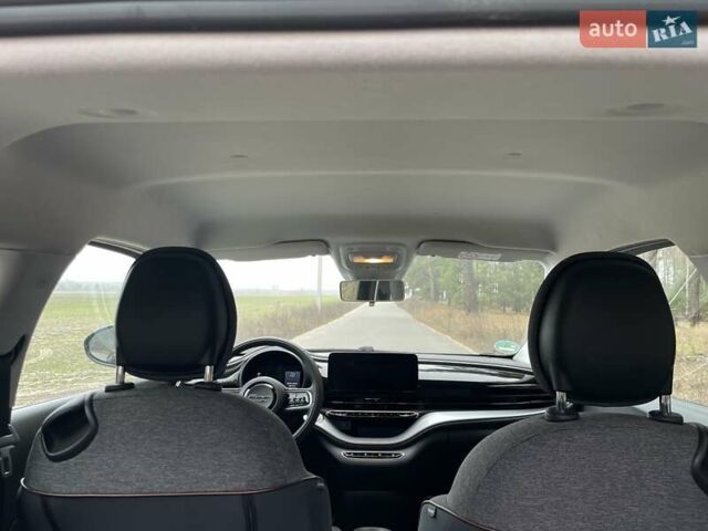 Черный Фиат 500e, объемом двигателя 0 л и пробегом 19 тыс. км за 14500 $, фото 32 на Automoto.ua