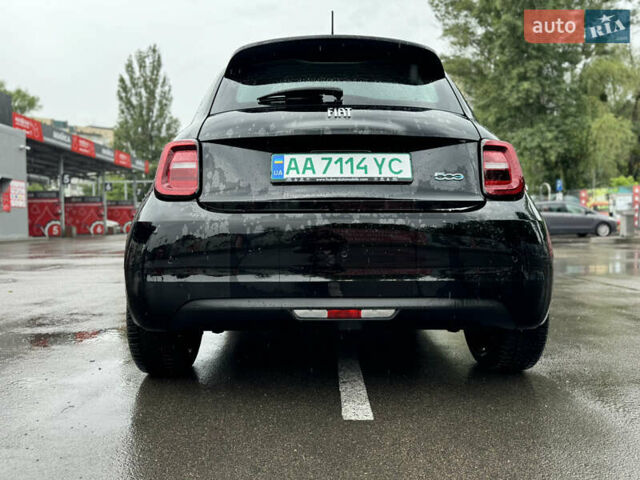 Черный Фиат 500e, объемом двигателя 0 л и пробегом 28 тыс. км за 14900 $, фото 15 на Automoto.ua
