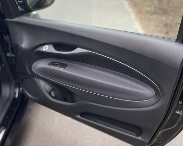 Черный Фиат 500e, объемом двигателя 0 л и пробегом 19 тыс. км за 14500 $, фото 26 на Automoto.ua