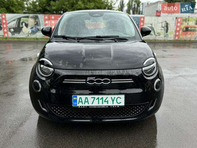 Черный Фиат 500e, объемом двигателя 0 л и пробегом 28 тыс. км за 14900 $, фото 1 на Automoto.ua