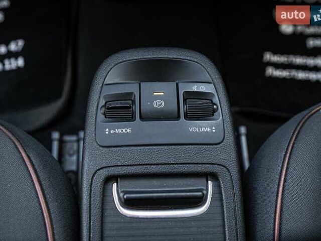 Чорний Фіат 500e, об'ємом двигуна 0 л та пробігом 16 тис. км за 16900 $, фото 22 на Automoto.ua