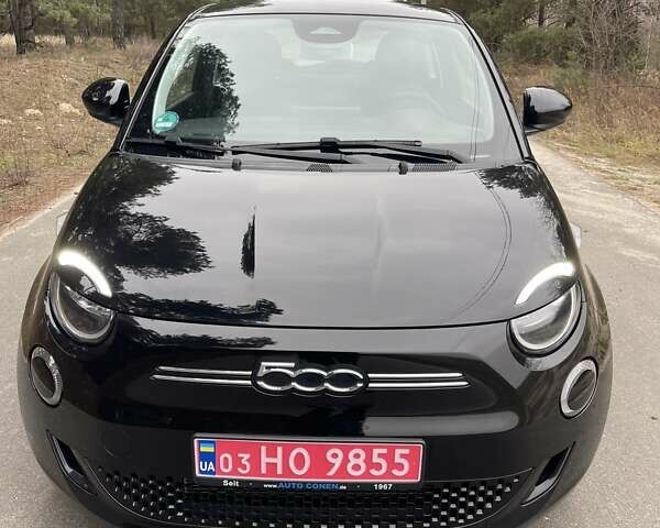 Черный Фиат 500e, объемом двигателя 0 л и пробегом 19 тыс. км за 14500 $, фото 1 на Automoto.ua